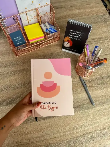 2024 Planner (Peach Design)