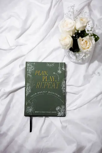 Weekly Planner (Dark Green)